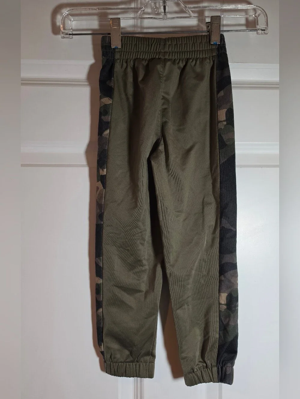 Nike Kids Olive Camo-Accent Jogger Pants 4T